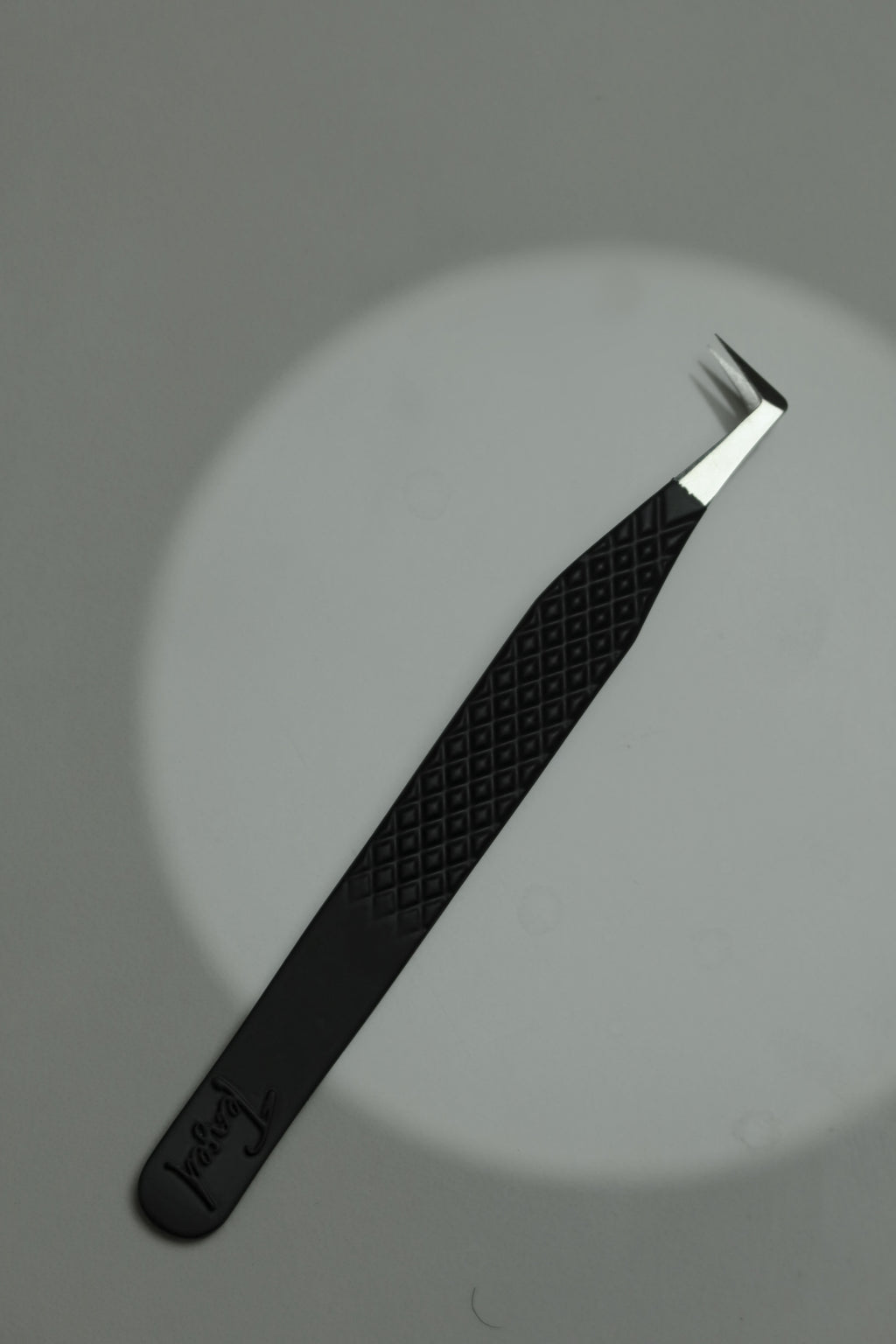 Teased Lash Tweezers