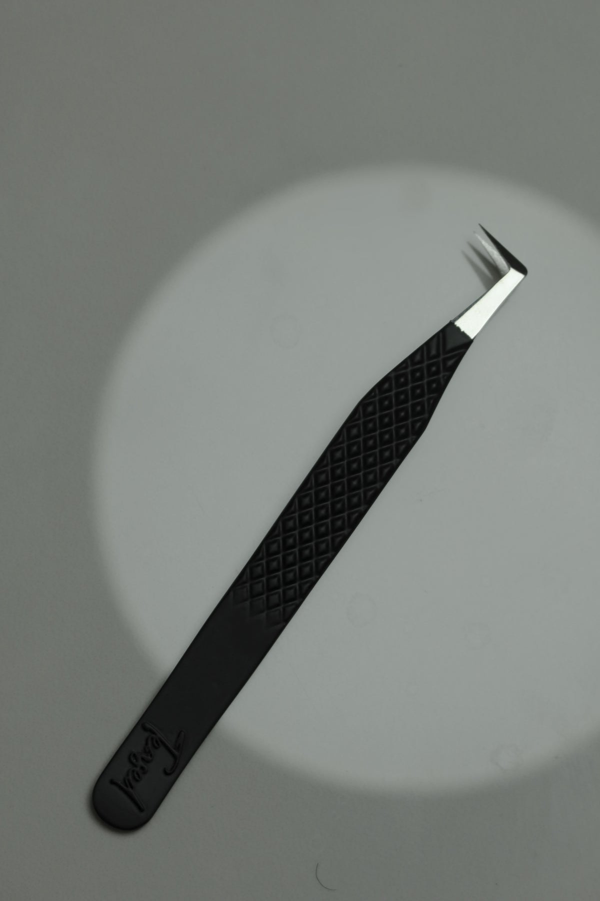 Teased Lash Tweezers